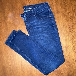 Old Navy Rockstar Built in Sculpt Skinny Jeans